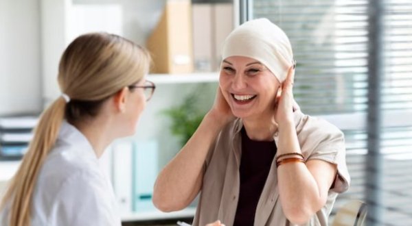 paciente en tratamiento con cáncer de garganta